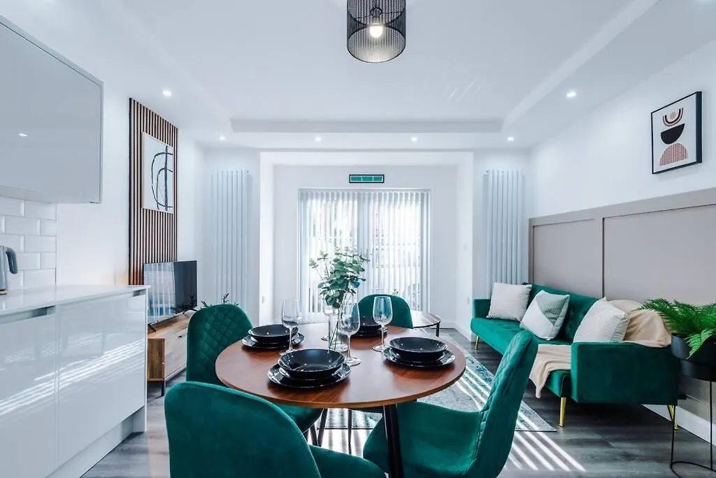 Heart Of Didsbury Luxury 2 Bed Apartment By Hass Haus Manchester